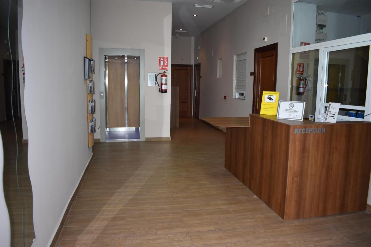Hostal Alamare Sevilla Bagian luar foto