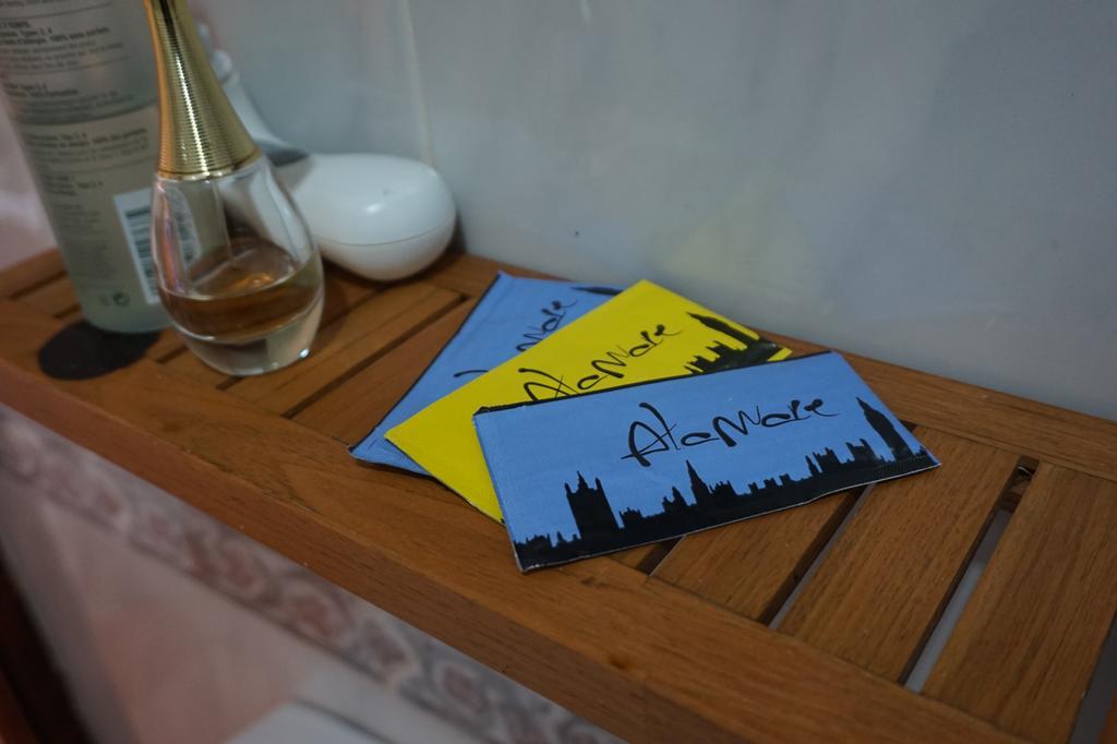 Hostal Alamare Sevilla Bagian luar foto