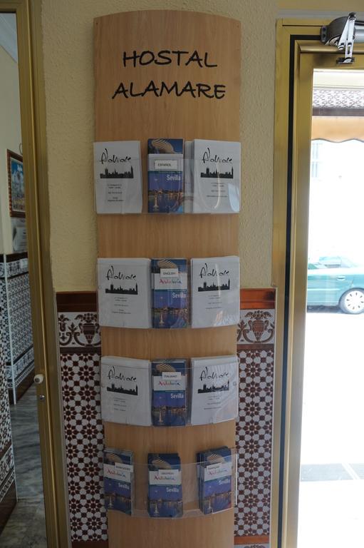 Hostal Alamare Sevilla Bagian luar foto